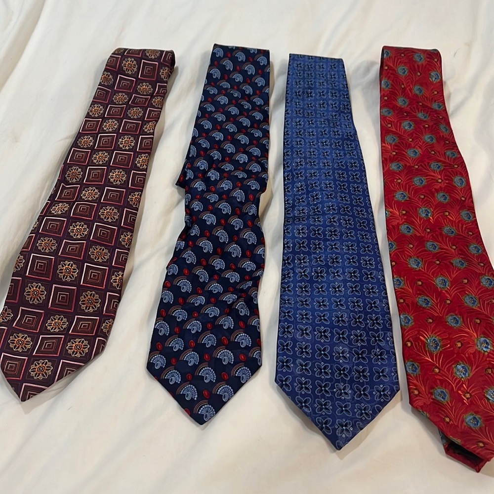Ermenegildo Zegna Men’s ties all 4!